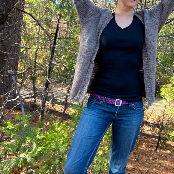 Hand Knit 100% Wool Cardigan - Picture 4 of 7